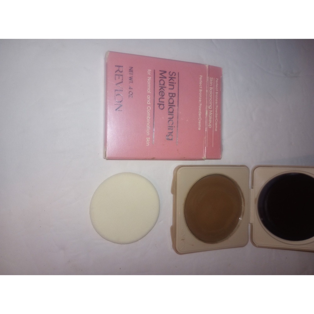 Revlon Skin Balance Powder Perfect Bronze NIB 4 Oz Sunscreen